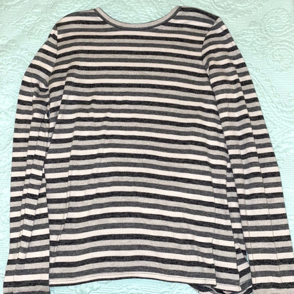Grey stripped blouse